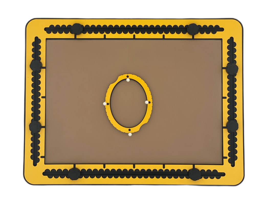 Ellipse with four pushpins, two at the inner side at position 0 and 90 degrees and two at the outer side at positions 180 and 270 degrees